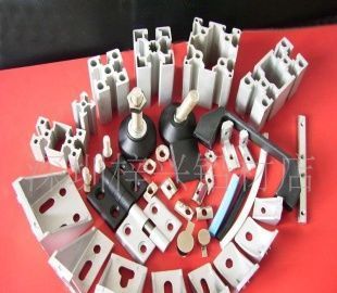 专注于供应流水线配件、工业铝型材配件、PVC胶条与链条的五金产品应用